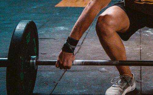 ¿Cómo ayudan los esteroides a superar las mesetas de entrenamiento?